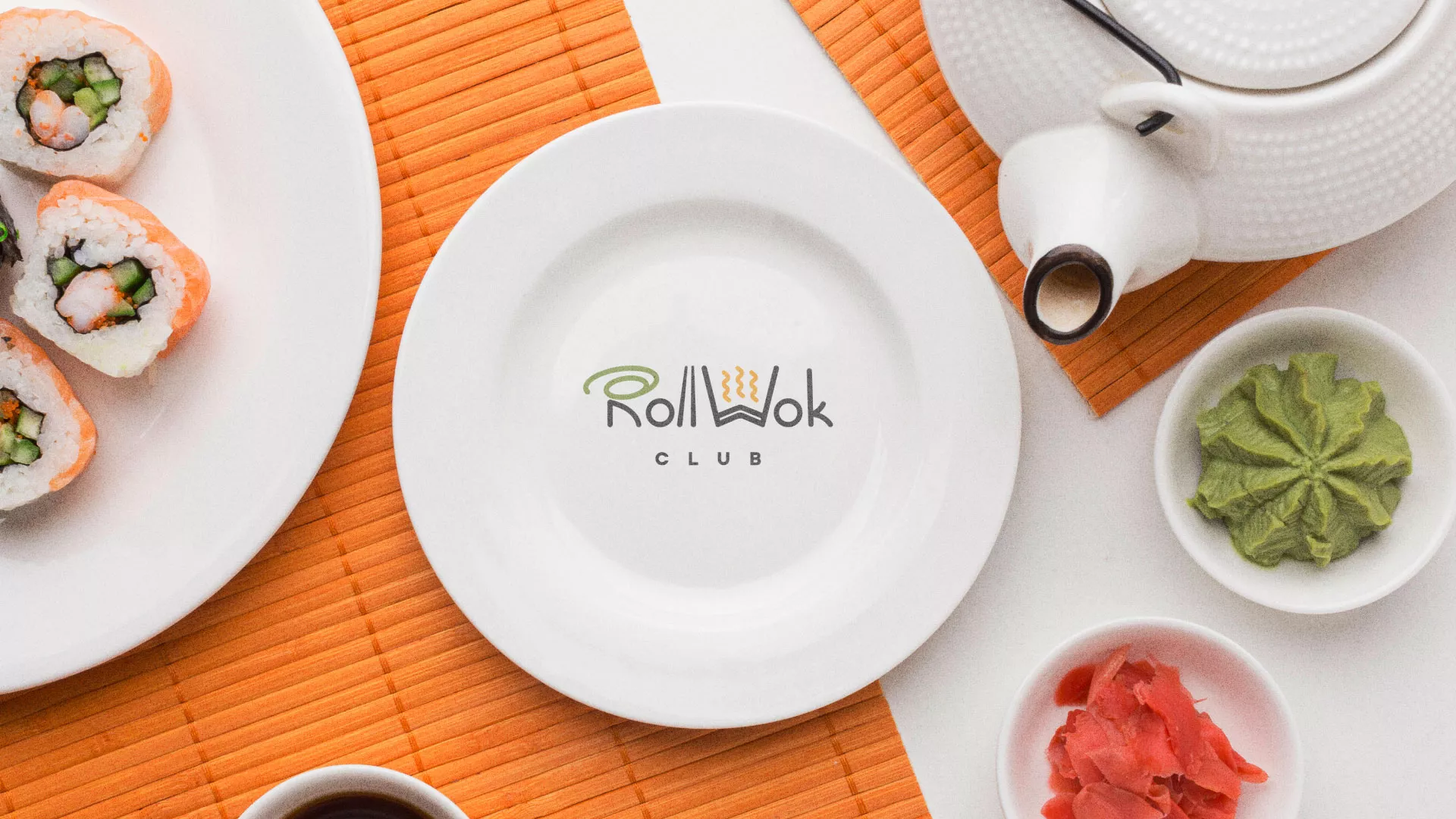Разработка логотипа и фирменного стиля суши-бара «Roll Wok Club» в Юбилейном
